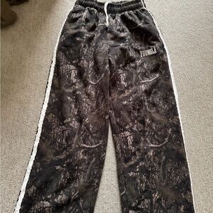 YoungLA Black and Gray Patterned Sweatpants